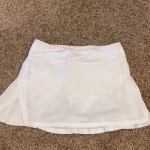 Lululemon white tennis skirt